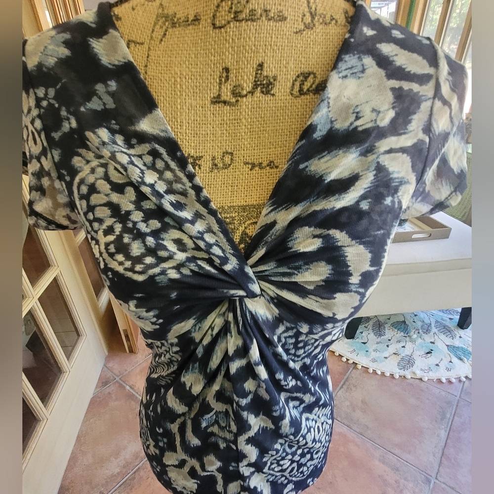 INC International Concepts Black and Cream Blouse